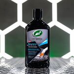 Turtle Wax Hybrid Solutions Graphene Acrylic Trim restorer 296ml za obnavljanje izbledele spoljne crne plastike