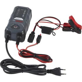 Bosch Punjač akumulatora C30 6V/12V 3,8A