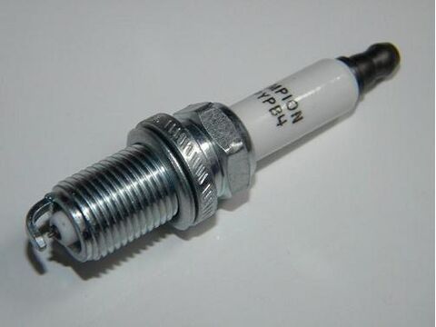 Champion RC8PYPB4 OE146 Platinum