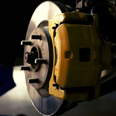 K2 visokotemperaturna boja za kočione čeljusti sprej 400ml - zlatna